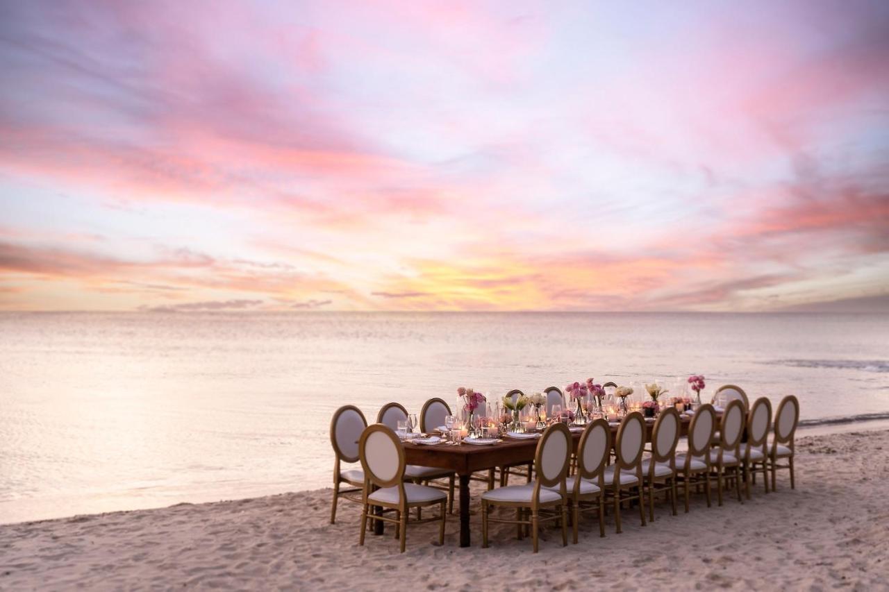 Hotel The Ritz-Carlton, Aruba Palm Beach Exterior foto