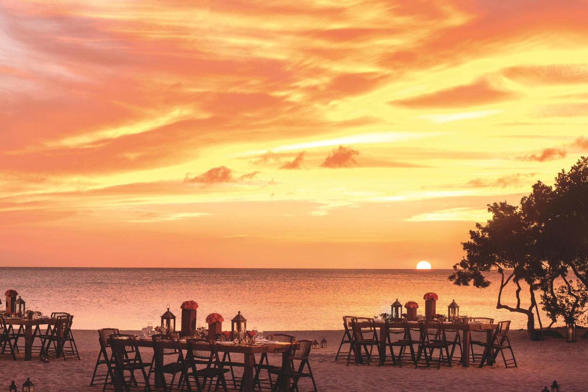 Hotel The Ritz-Carlton, Aruba Palm Beach Exterior foto