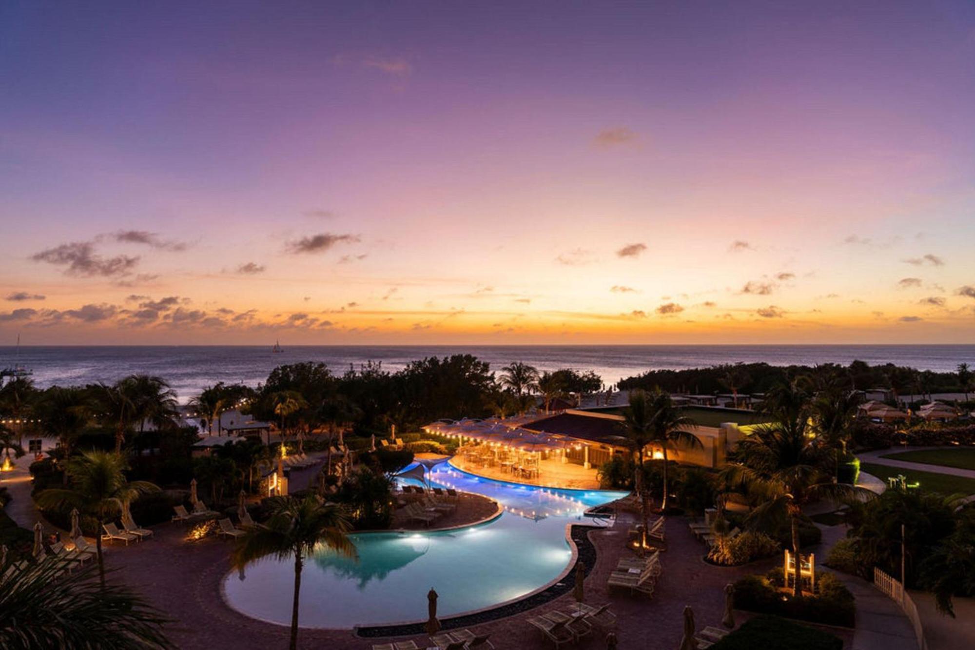 Hotel The Ritz-Carlton, Aruba Palm Beach Exterior foto