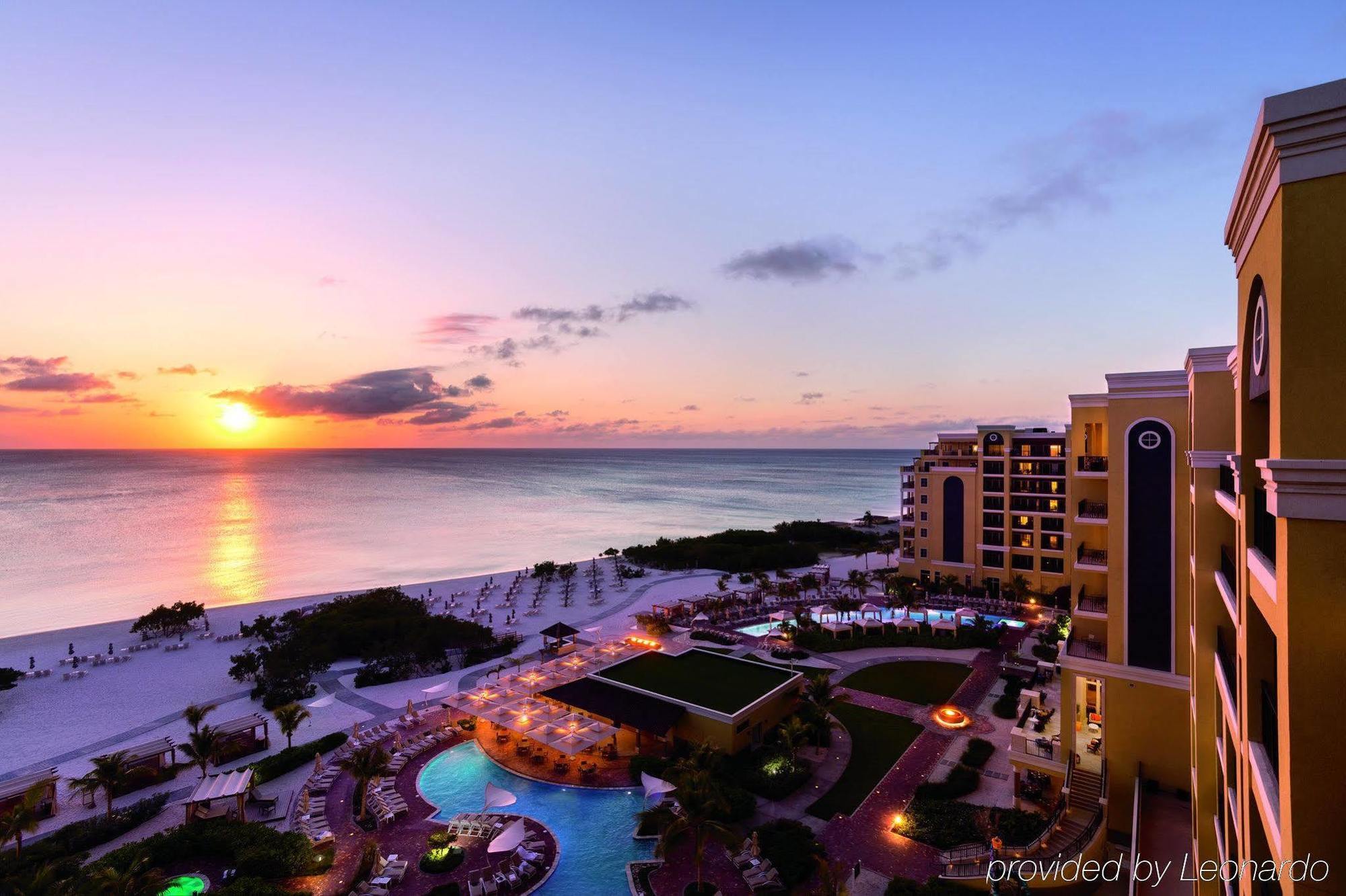 Hotel The Ritz-Carlton, Aruba Palm Beach Exterior foto
